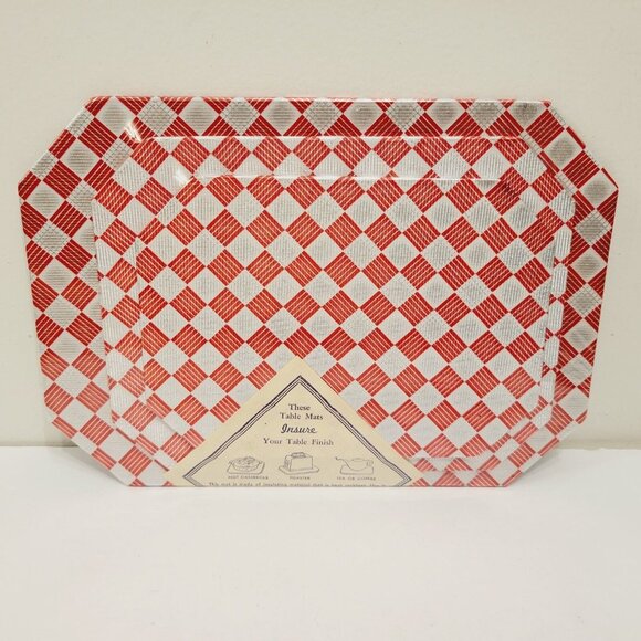 Vtg NOS Mix Sizes Insulated Red White Checkered Table Mats Stovetop Countertop - Picture 1 of 5